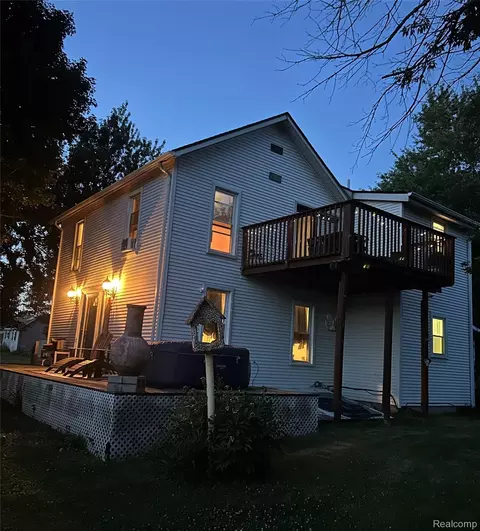 Exterior - 1285 S Cummings Rd, Davison, MI 48423 photo 3 of 23