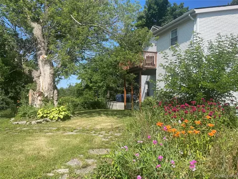 Exterior - 1285 S Cummings Rd, Davison, MI 48423 photo 23 of 23