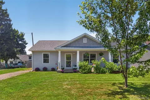 69053 Grove St, Richmond, MI 48062