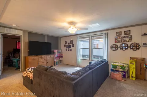Living - 220 Borman Ave, Flushing, MI 48433 photo 1 of 1