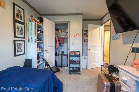 Bedroom - 220 Borman Ave, Flushing, MI 48433 photo 4 of 5
