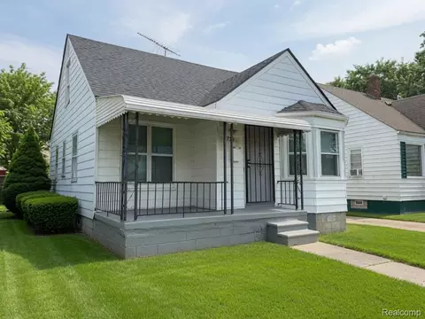 7286 Faust Ave, Detroit, MI 48228