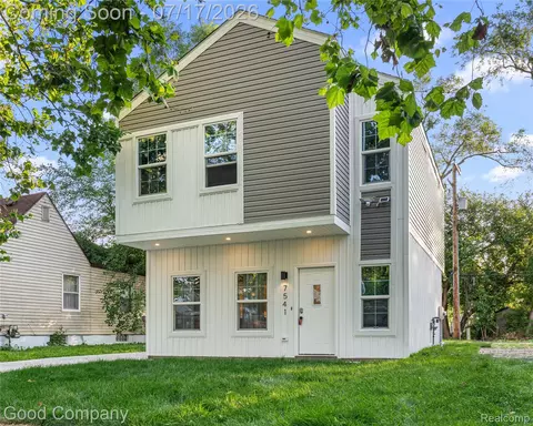 7541 Clayburn St, Detroit, MI 48228