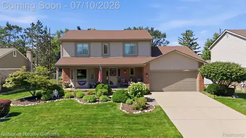 34436 Marina Ct, Westland, MI 48185