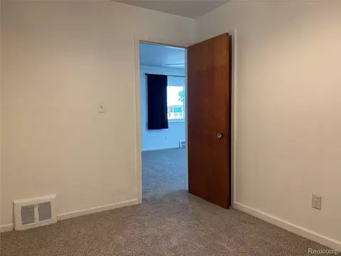 Bedroom - 17588 Quarry St, Riverview, MI 48193 photo 1 of 4