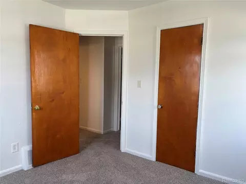 Bedroom - 17588 Quarry St, Riverview, MI 48193 photo 3 of 4