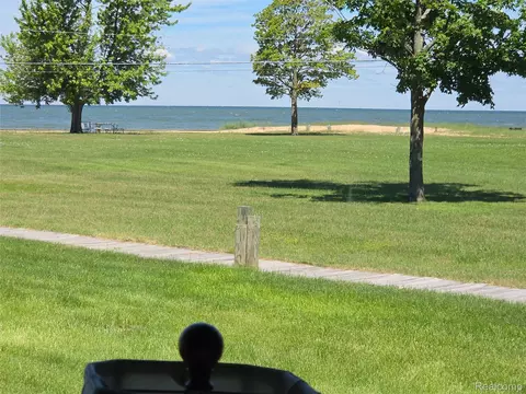 6024 Port Austin Rd, Caseville, MI 48725
