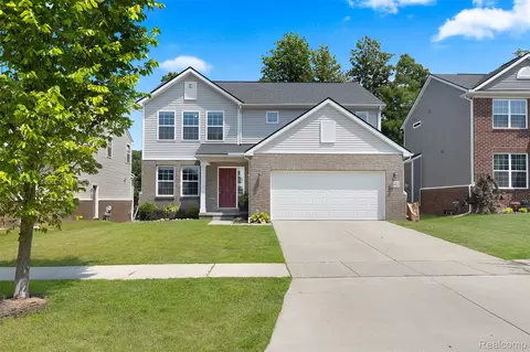 21422 Navarra Dr, Lyon, MI 48178