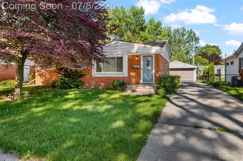 14847 Ingram St, Livonia, MI 48154