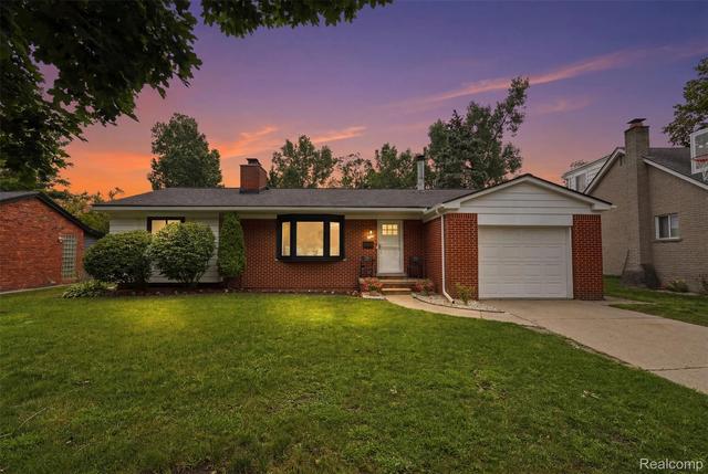 595 Byron St, Plymouth, MI 48170