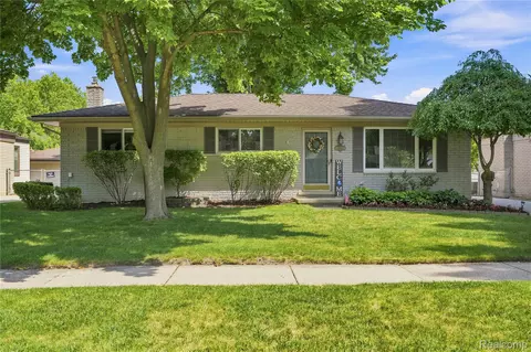 14215 Alpena Dr, Sterling Heights, MI 48313