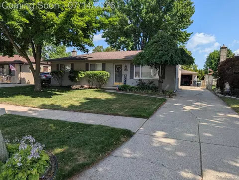 14215 Alpena Dr, Sterling Heights, MI 48313