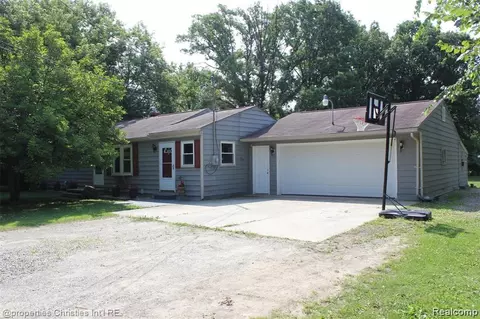 1205 Calhoun St, Mundy, MI 48439
