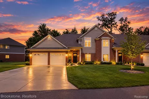 3773 Eagle Creek Dr, Shelby Township, MI 48317