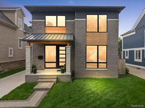 1821 Hazel St, Birmingham, MI 48009