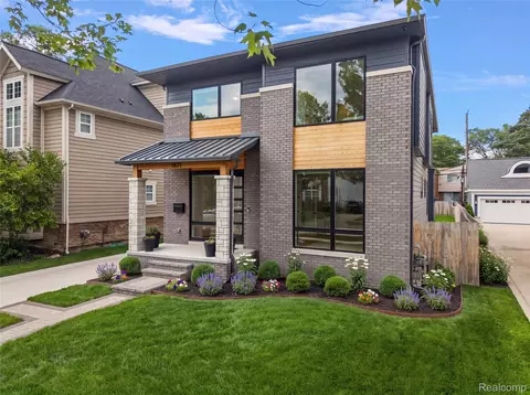 1821 Hazel St, Birmingham, MI 48009