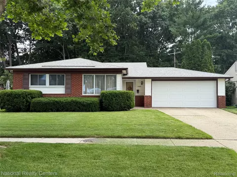14400 Stonehouse Ave, Livonia, MI 48154