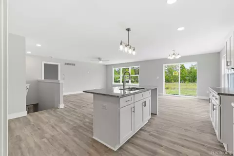 2281 Baltimore, Davison, MI 48423 photo 10