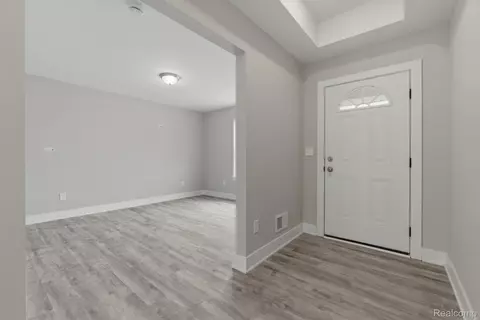 2281 Baltimore, Davison, MI 48423 photo 3