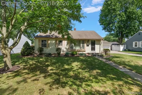 14772 Auburndale St, Livonia, MI 48154