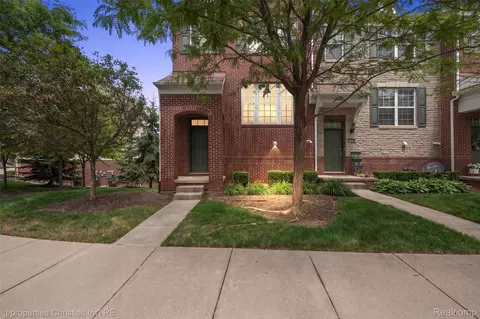 27928 Hopkins Dr, Novi, MI 48377