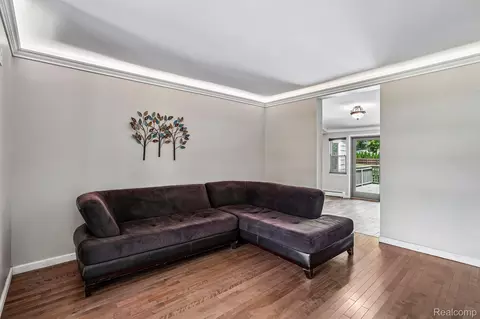 Living - 7286 Ormond Rd, Springfield, MI 48350 photo 3 of 3