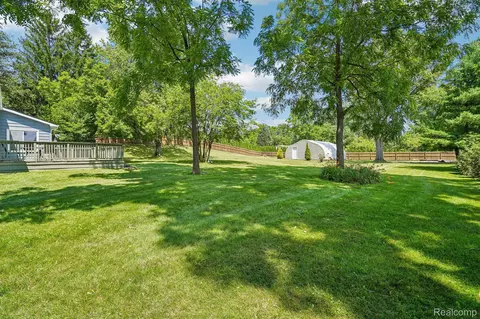 Exterior - 7286 Ormond Rd, Springfield, MI 48350 photo 5 of 10
