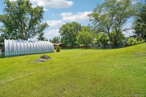 Exterior - 7286 Ormond Rd, Springfield, MI 48350 photo 6 of 10