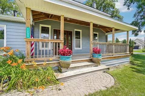 Exterior - 7286 Ormond Rd, Springfield, MI 48350 photo 2 of 10