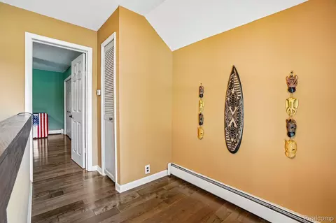 Entry Way - 7286 Ormond Rd, Springfield, MI 48350 photo 3 of 3