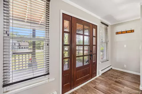 Entry Way - 7286 Ormond Rd, Springfield, MI 48350 photo 1 of 3