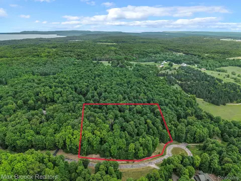 0000 Mackinaw Rdg, Kasson, MI 49630