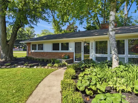 Exterior - 3405 Upton Dr, Troy, MI 48084 photo 24 of 25