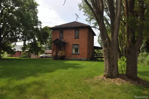 3954 Mayville Rd, Dayton, MI 48760