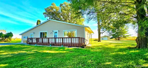 4000 E Frost Rd, Leroy, MI 48892