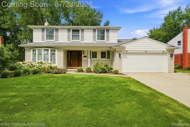 15765 Portis Rd, Northville, MI 48168