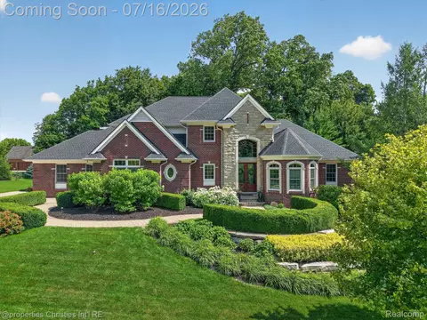 15974 Augusta Ct, Northville, MI 48168