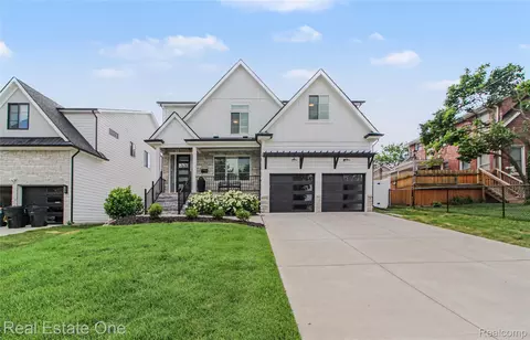 4715 Tonawanda Ave, Royal Oak, MI 48073