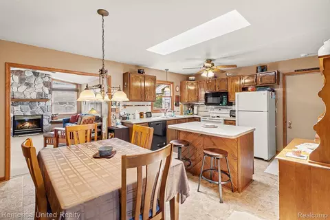 Kitchen - 136 Endicott Dr, Oceola, MI 48843 photo 1 of 3