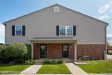 15913 N Franklin Dr #127, Clinton Township, MI 48038