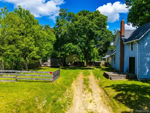 Exterior - 307 N Gorham St, Jackson, MI 49202 photo 8 of 9