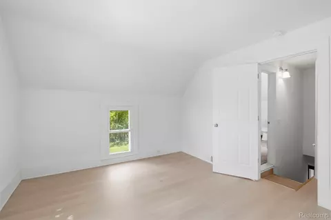 Bedroom - 307 N Gorham St, Jackson, MI 49202 photo 4 of 8