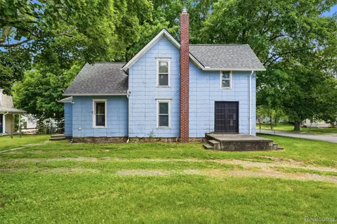 Exterior - 307 N Gorham St, Jackson, MI 49202 photo 4 of 9