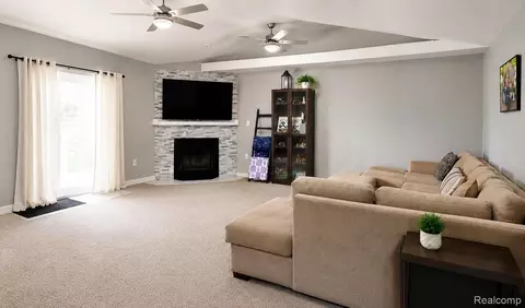 Living - 4512 Treadwell St, Wayne, MI 48184 photo 1 of 2