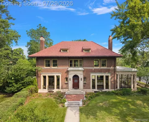 610 W Boston Blvd, Detroit, MI 48202