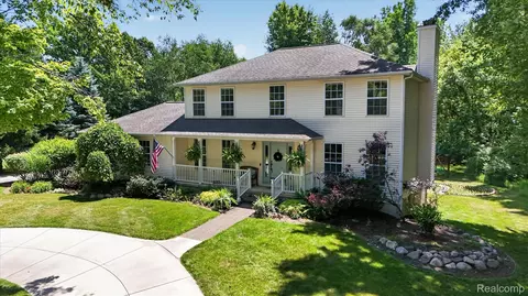 7071 W Grand River Rd, Handy, MI 48836