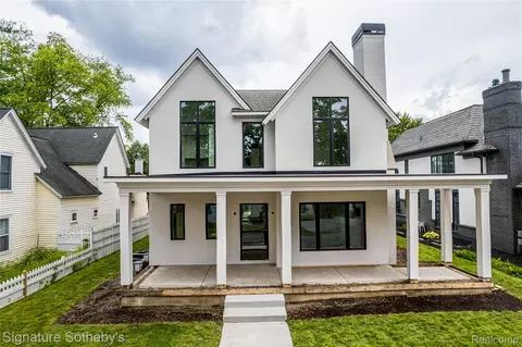 572 Stanley Blvd, Birmingham, MI 48009