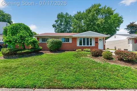 648 S Dowling St, Westland, MI 48186