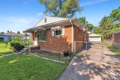 5320 Bedford St, Dearborn Heights, MI 48125