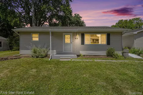 221 Athletic St, Forest, MI 48463